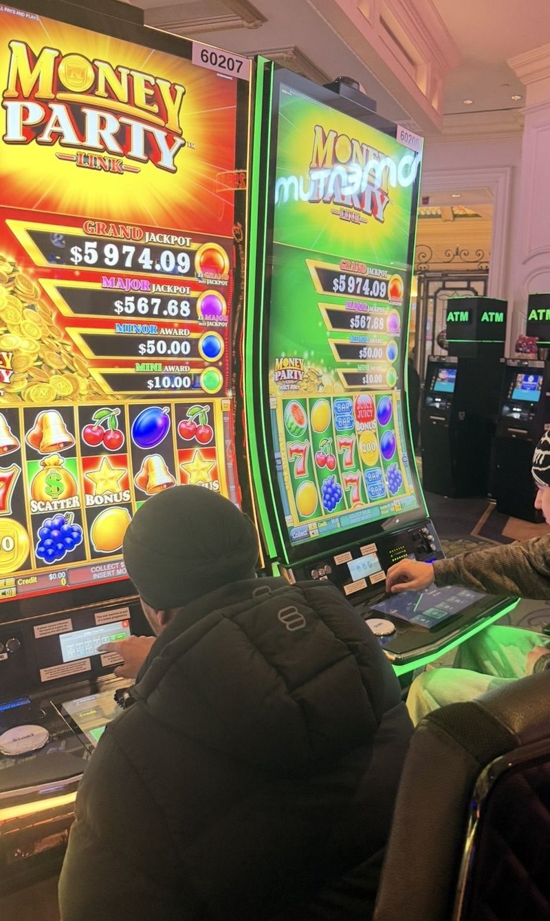 Mad slots - Intro: A 12‑hour Wait, Then a Jackpot